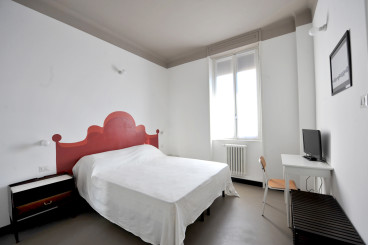 Camera rossa | Red room